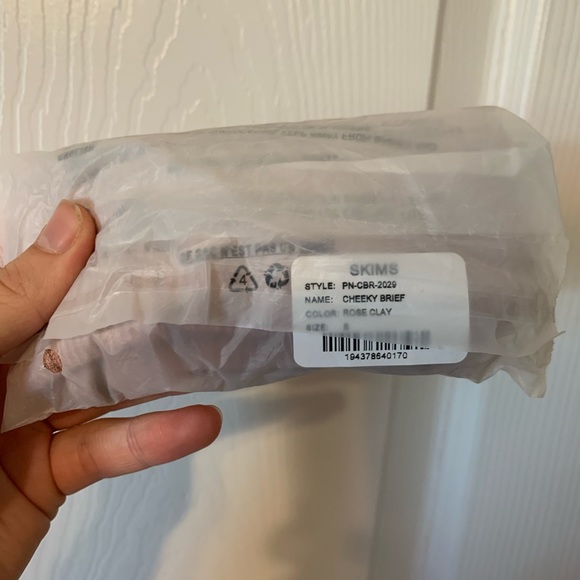 Brand new🔥 skims rose clay cheeky briefs - Picture 4 of 7